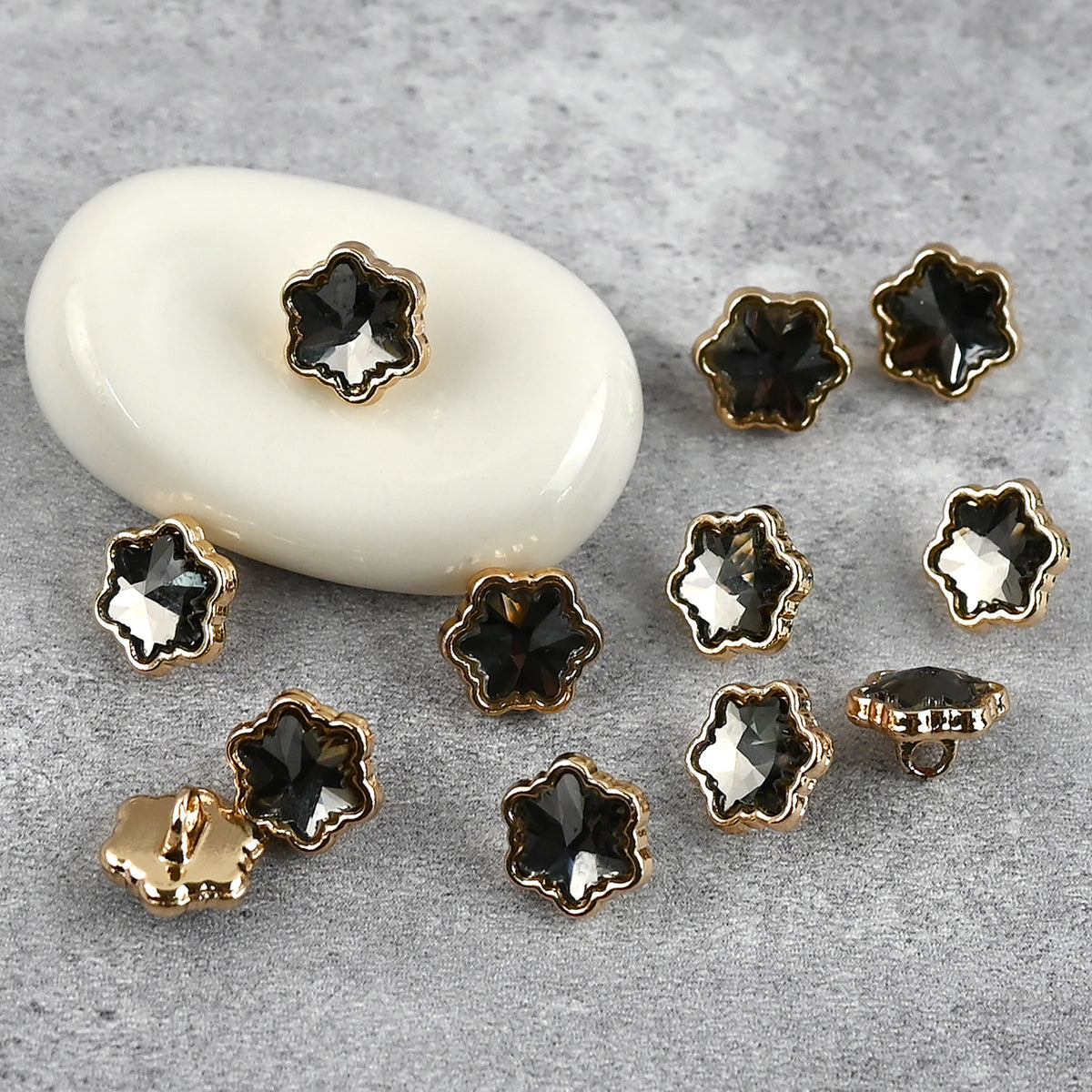 Bunli - DIY 10 Pack Faceted Flower-Shaped Button