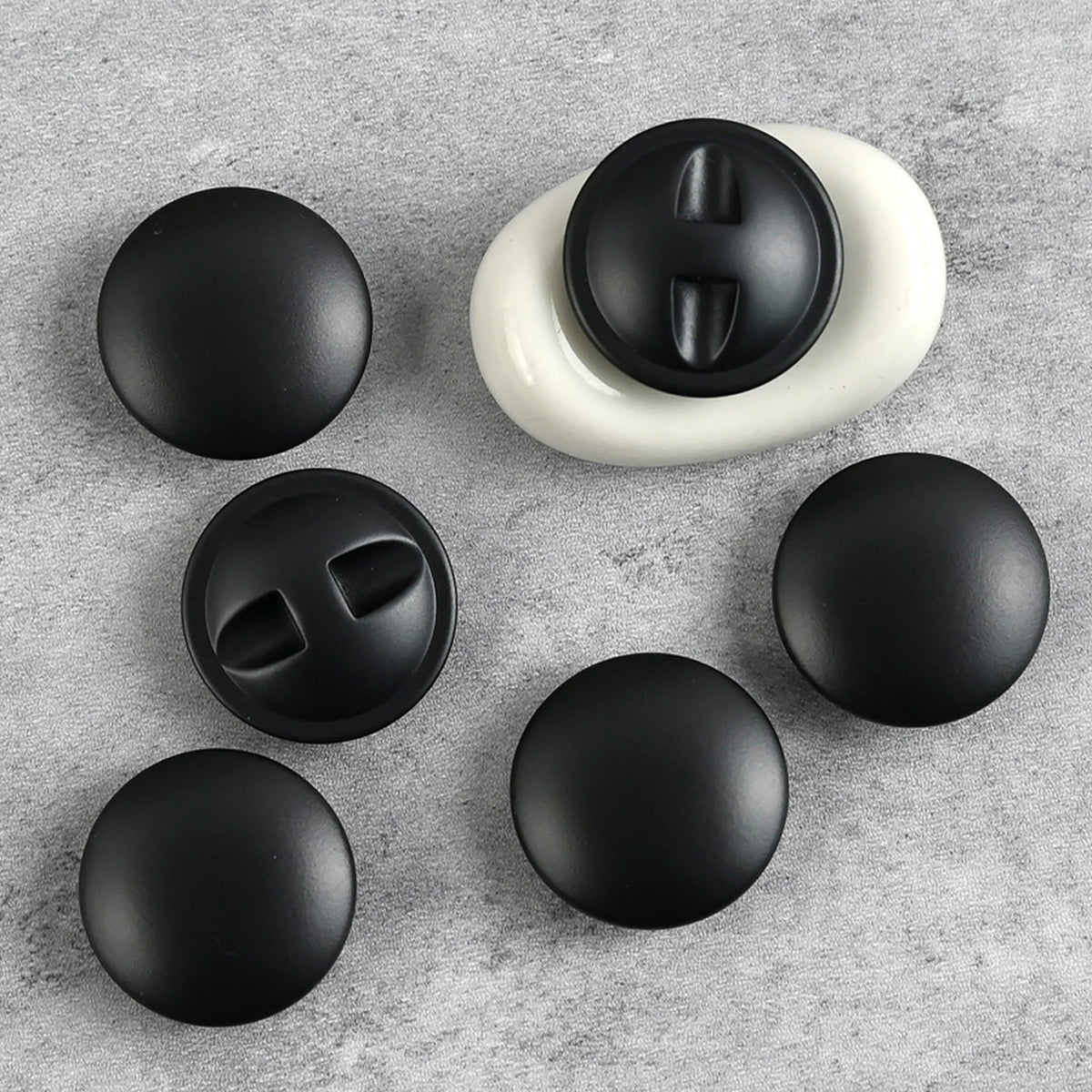 Bunli - DIY 10 Pack Glossy Round Shank Button