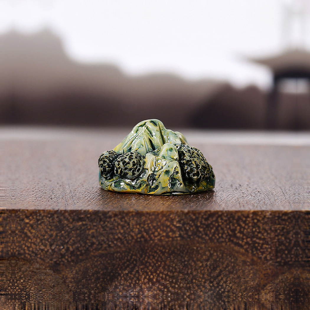 Objella - Colorful Faux Rock Aquarium Miniature
