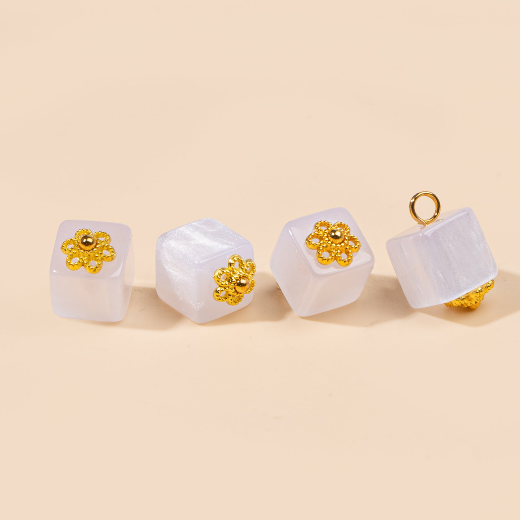 Bunli - DIY 10 Pack Marbled Cube Floral Button
