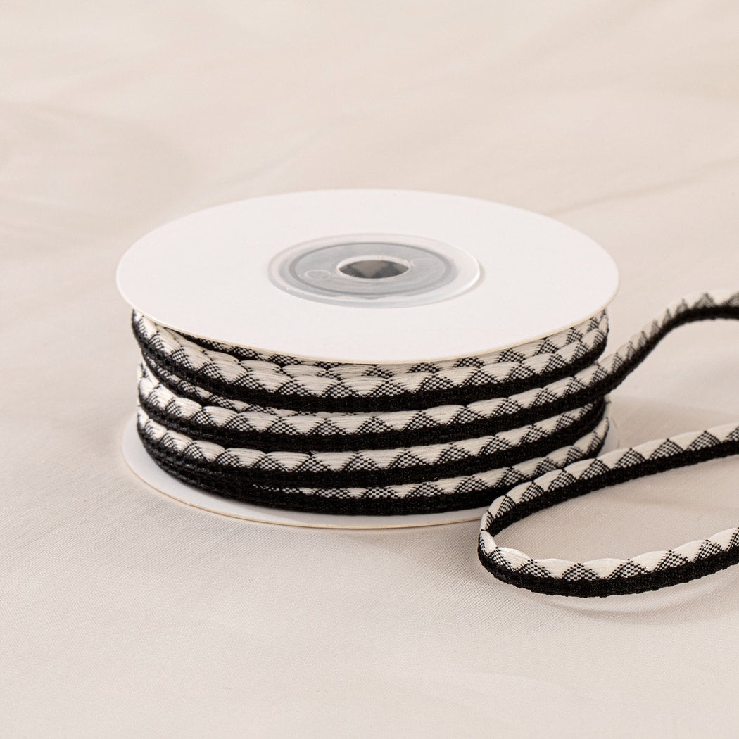 Rivora - DIY Decorative Scalloped Ribbon Trim