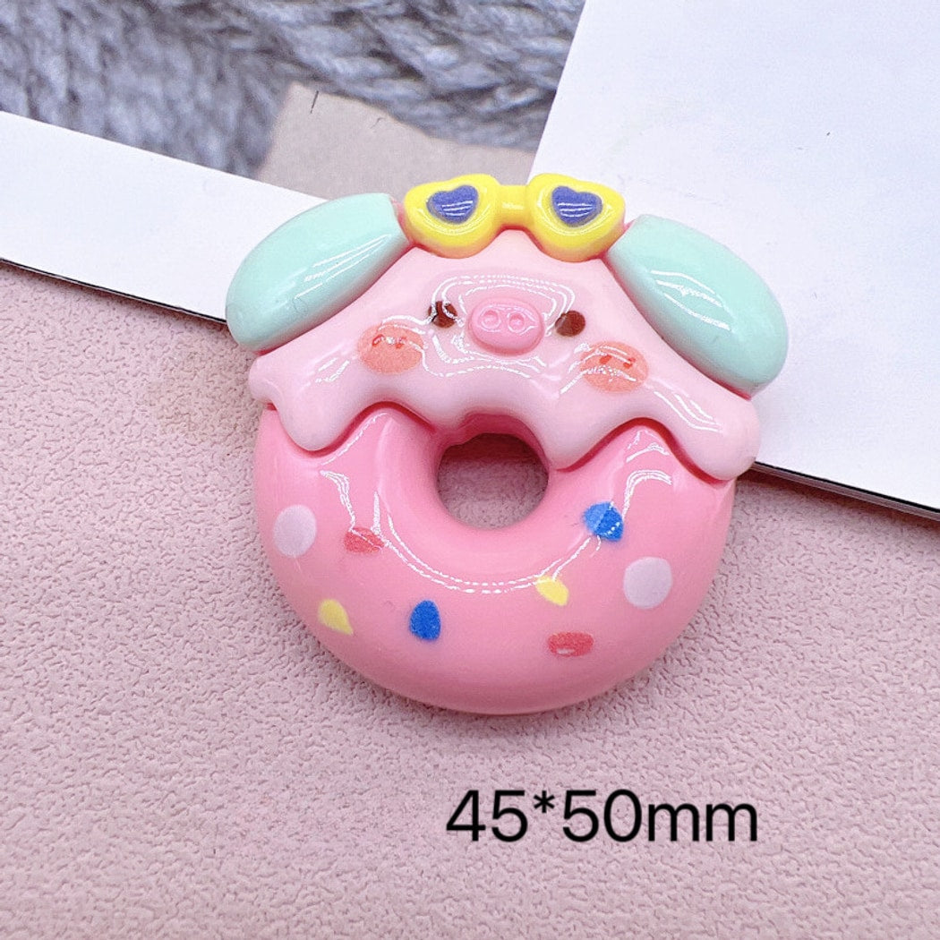 Chivy - Plastic DIY Cartoon Pig Dessert Theme Accessory