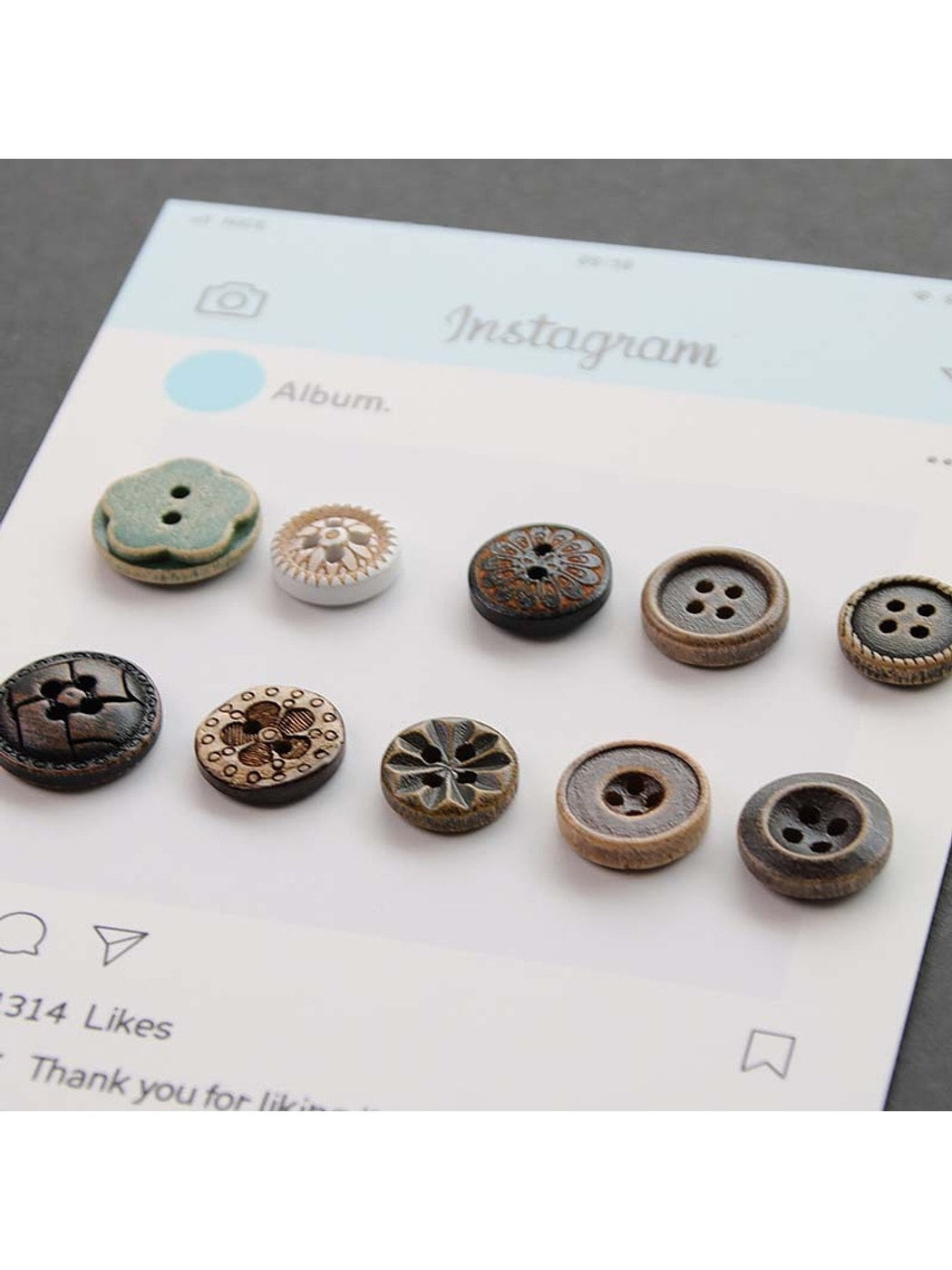 Bunli - DIY 10 Pack Vintage Style Four-Hole Buttons