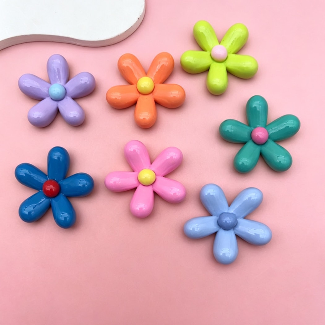 Chivy - DIY Glossy Petal Shape Plastic Accessory