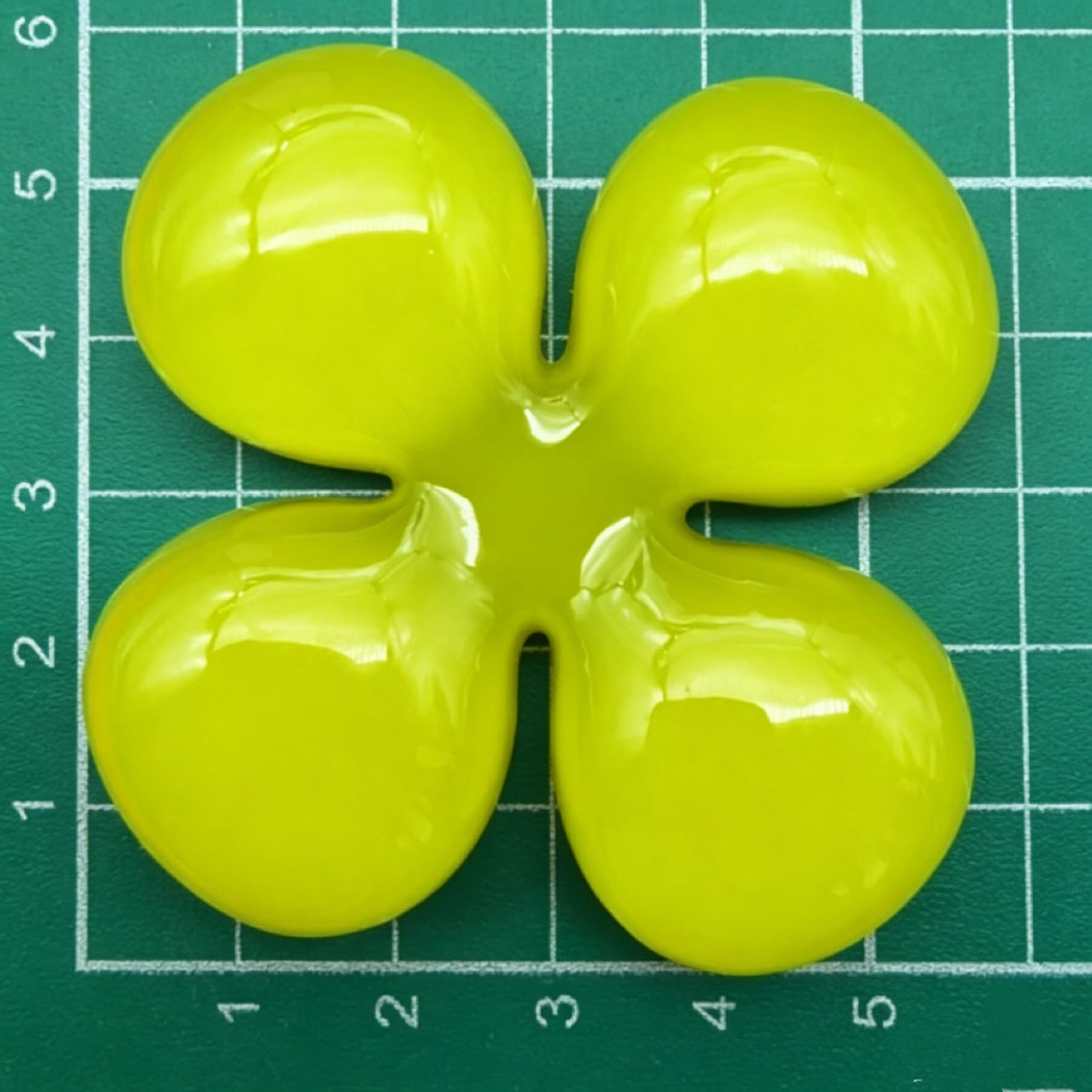 Chivy - DIY Glow in the Dark Clover Plastic Accessory