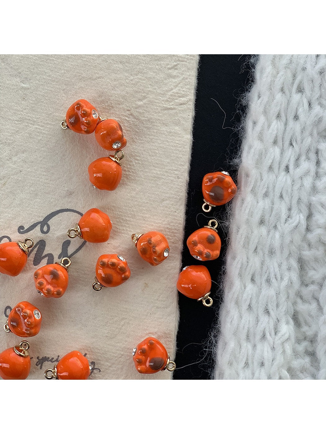 Bunli - 10-Pack DIY Ceramic Paw Metal Shank Button Oria & Co