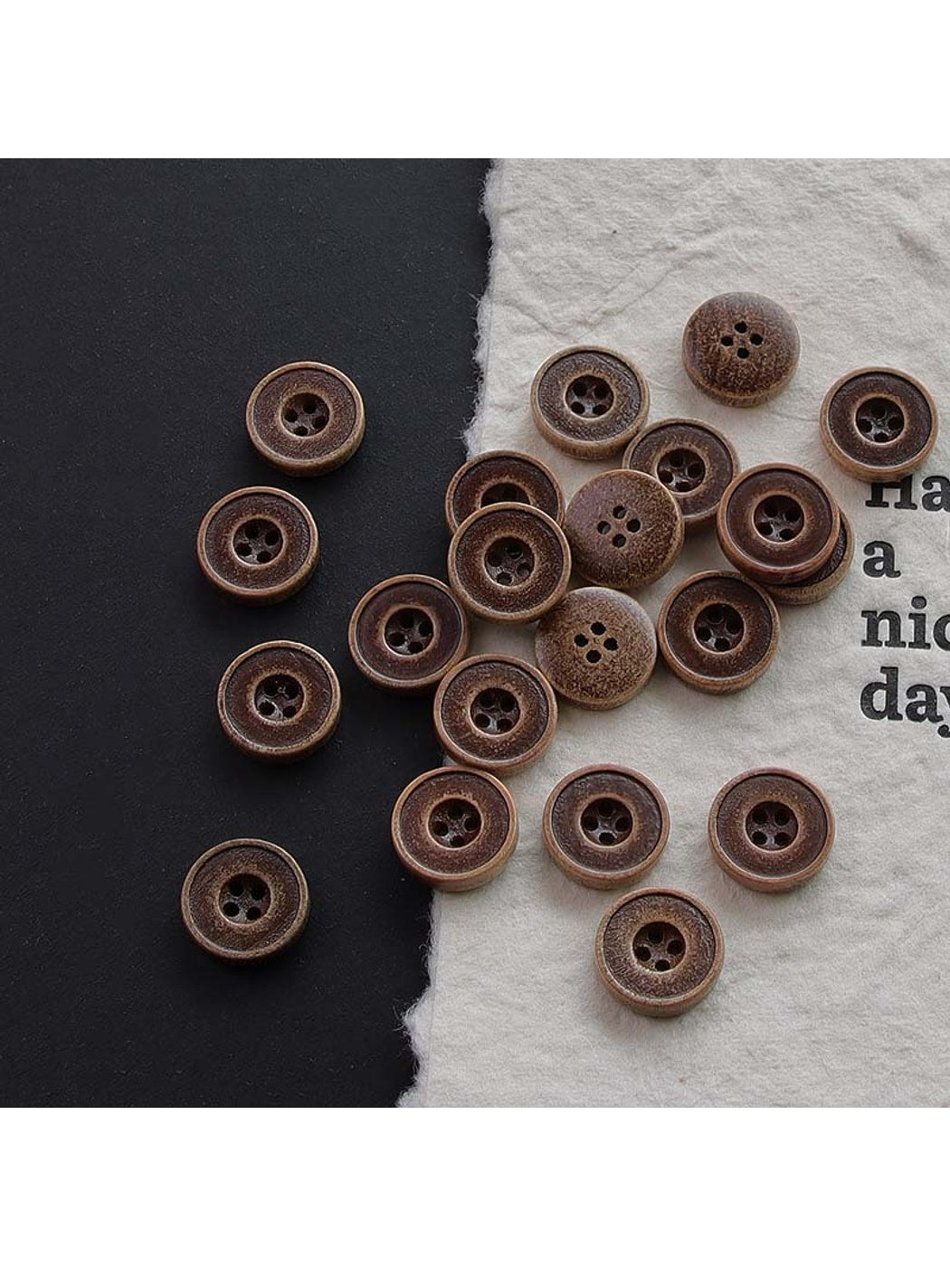 Bunli - DIY 10 Pack Vintage Style Four-Hole Buttons