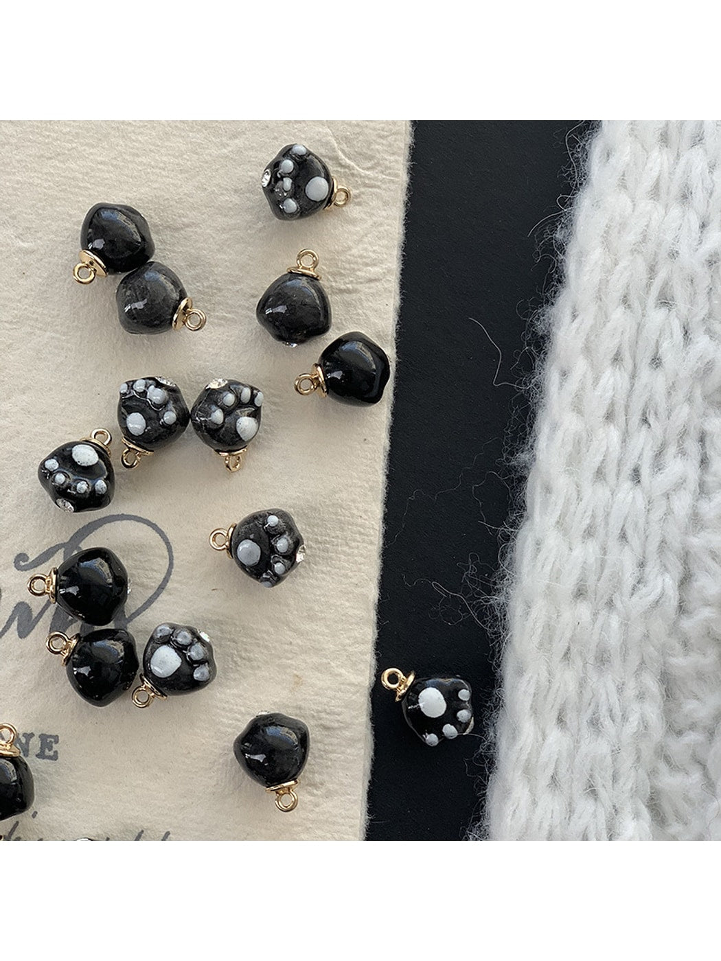 Bunli - 10-Pack DIY Ceramic Paw Metal Shank Button Oria & Co