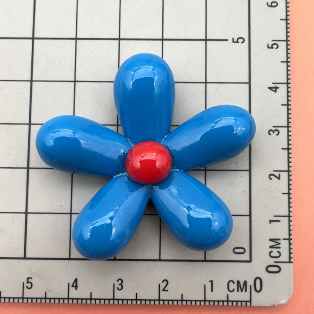 Chivy - DIY Glossy Petal Shape Plastic Accessory
