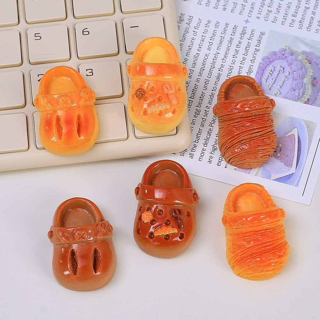 Chivy - DIY Plastic Bread Slipper Decorative Accessory