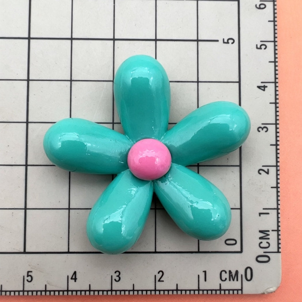 Chivy - DIY Glossy Petal Shape Plastic Accessory