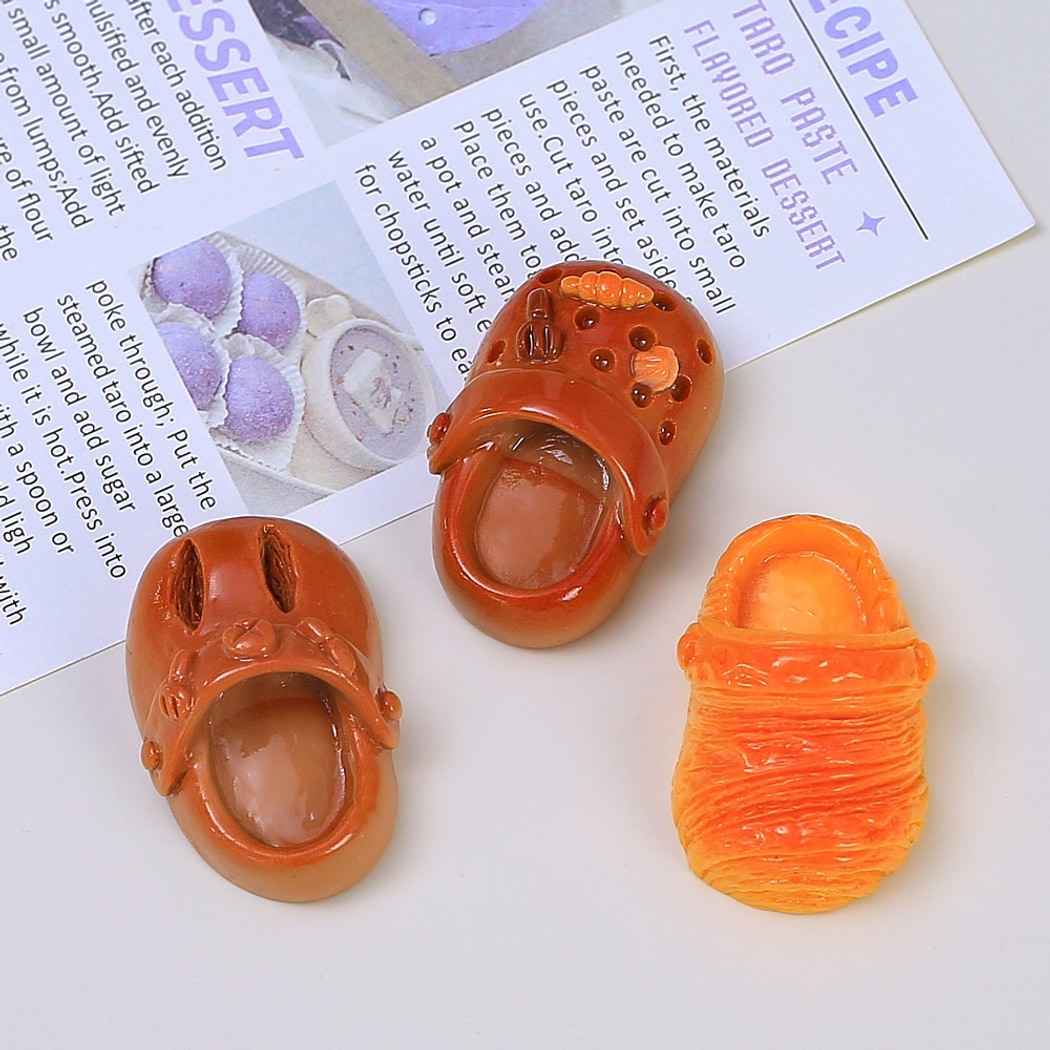 Chivy - DIY Plastic Bread Slipper Decorative Accessory