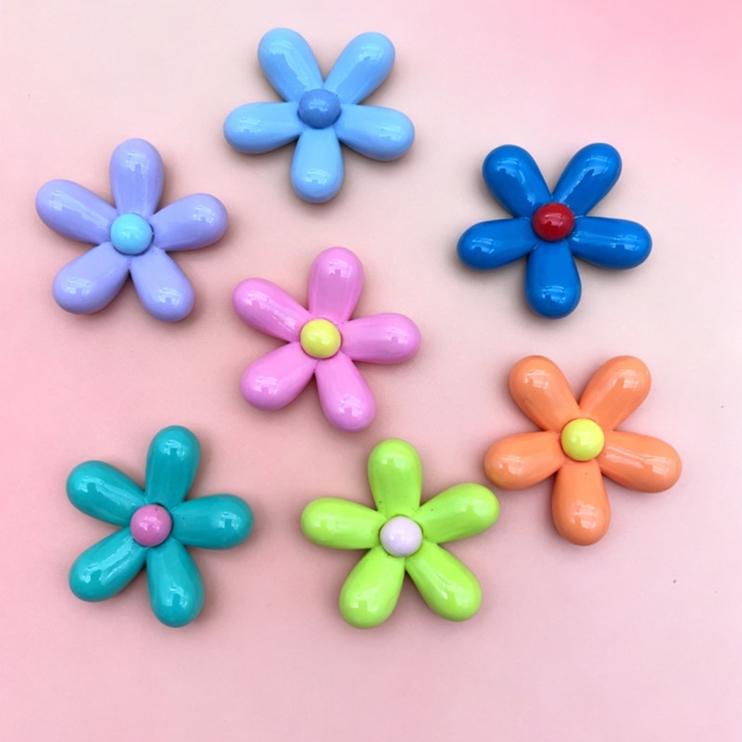 Chivy - DIY Glossy Petal Shape Plastic Accessory