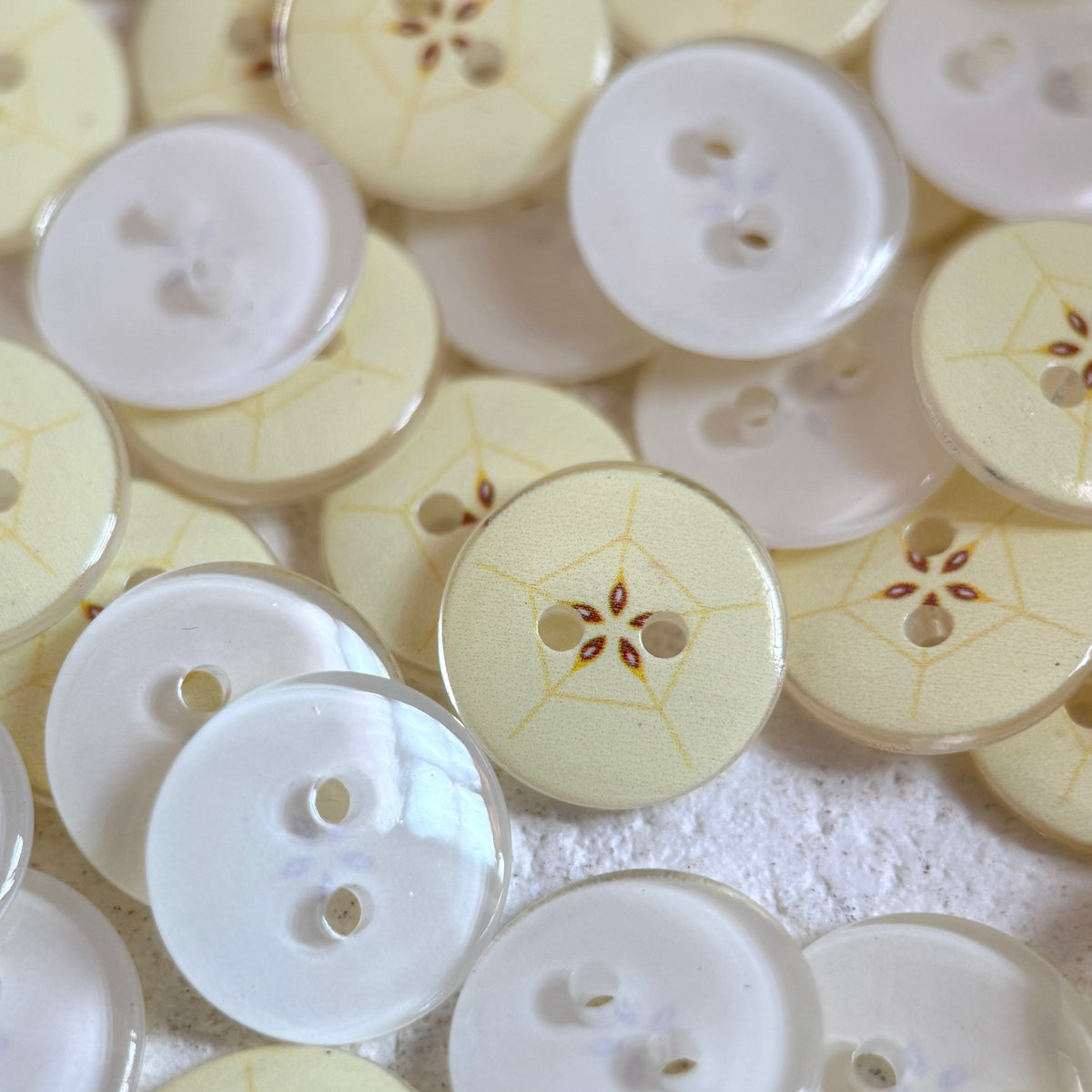Bunli - DIY 10 Pack Pale-Yellow Fruit-Slice Round Button