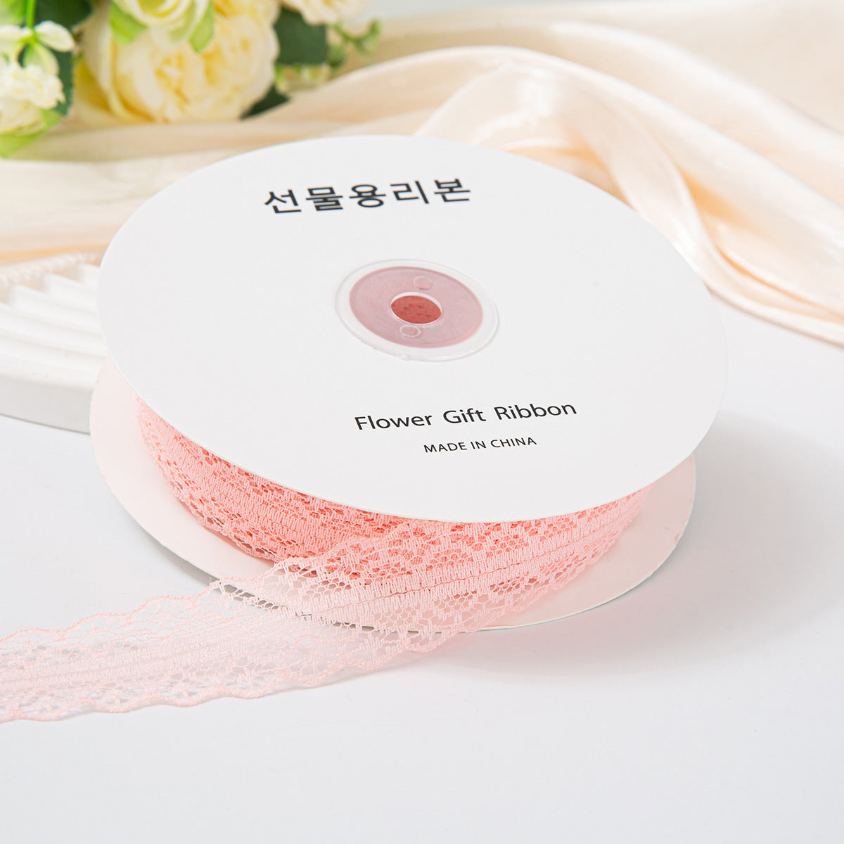 3cm50码镂空蕾丝边丝带鲜花束包装材料蛋糕彩带绸缎diy蝴蝶结飘带