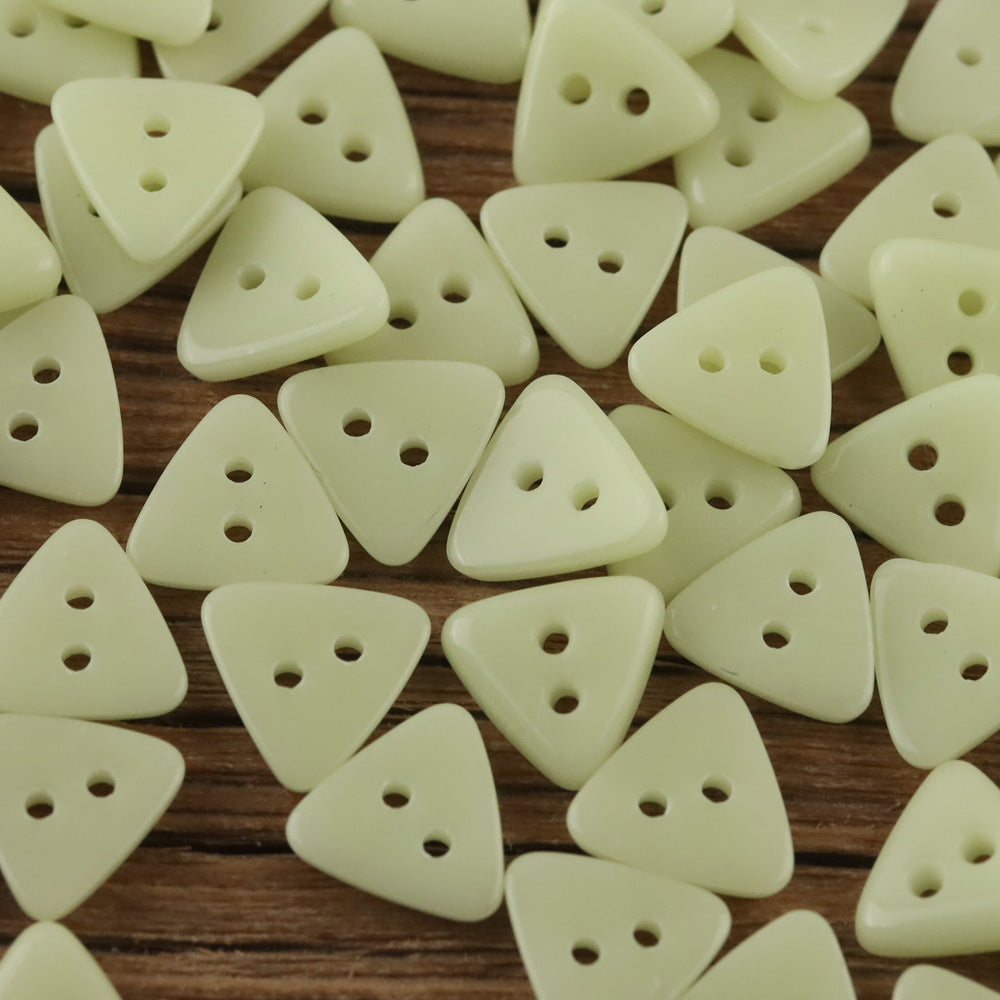 Bunli - DIY 10 Pack Solid-Tone Triangle Button
