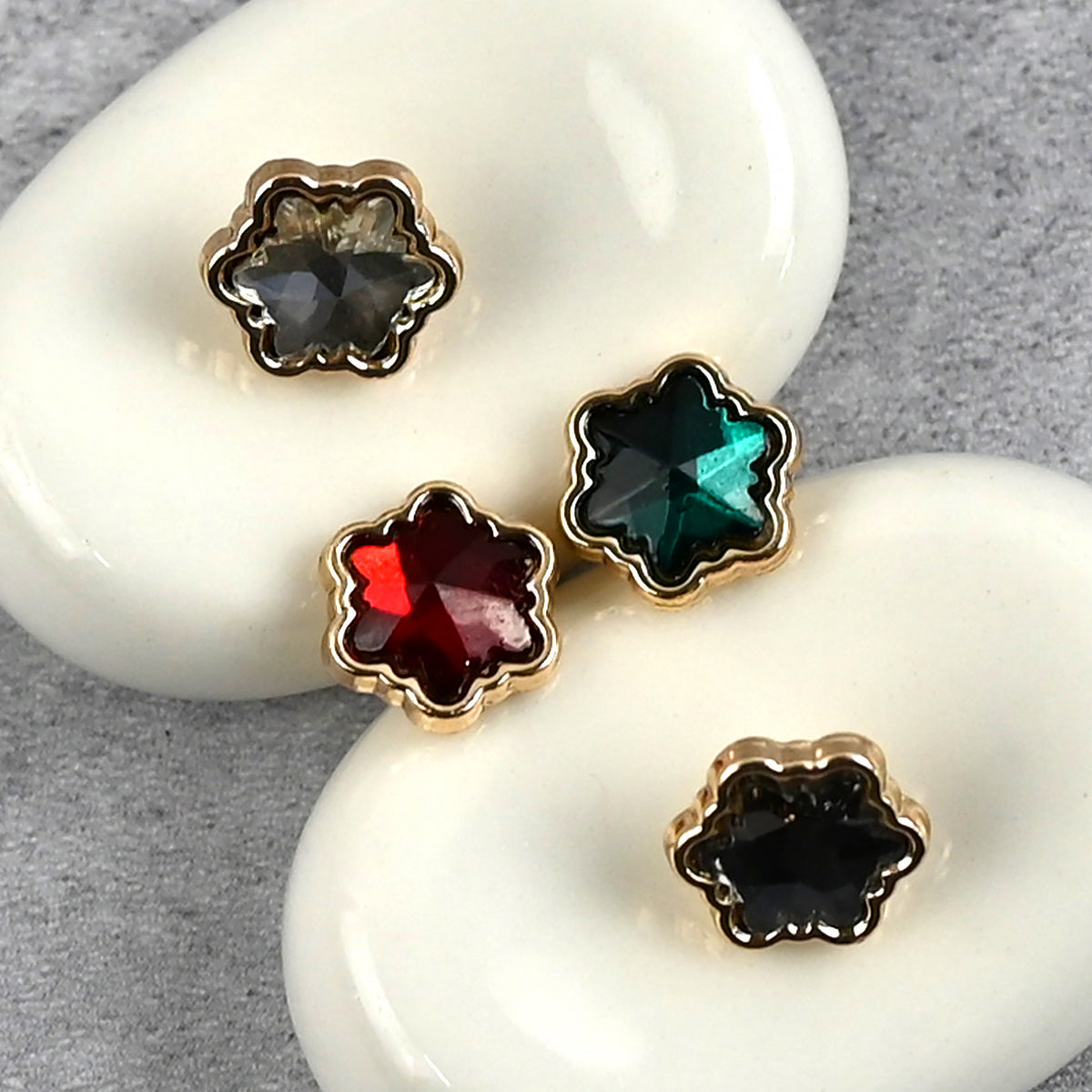 Bunli - DIY 10 Pack Faceted Flower-Shaped Button