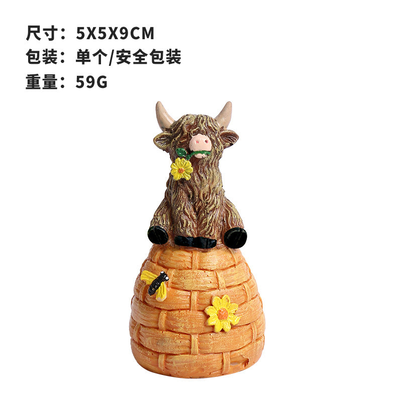 跨境新品 创意高地耗牛树脂摆件 春季桌面摆件 盆栽花园节庆装饰