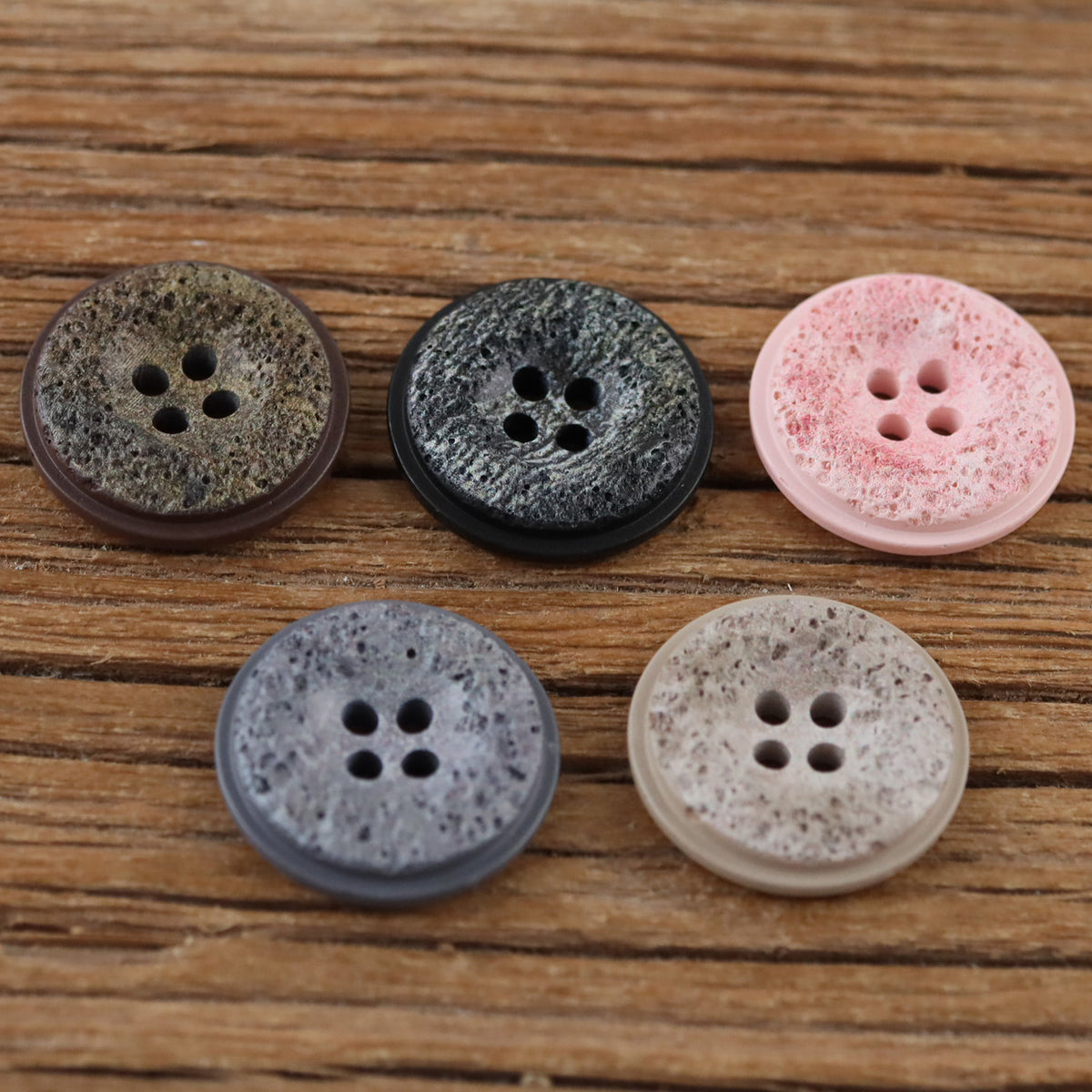 Bunli - DIY 10 Pack Textured Round Button