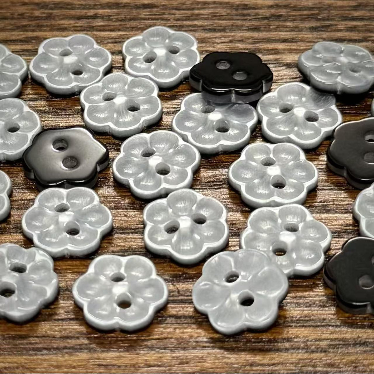 Bunli - DIY 10 Pack Stone-Gray Flower-Shaped Button