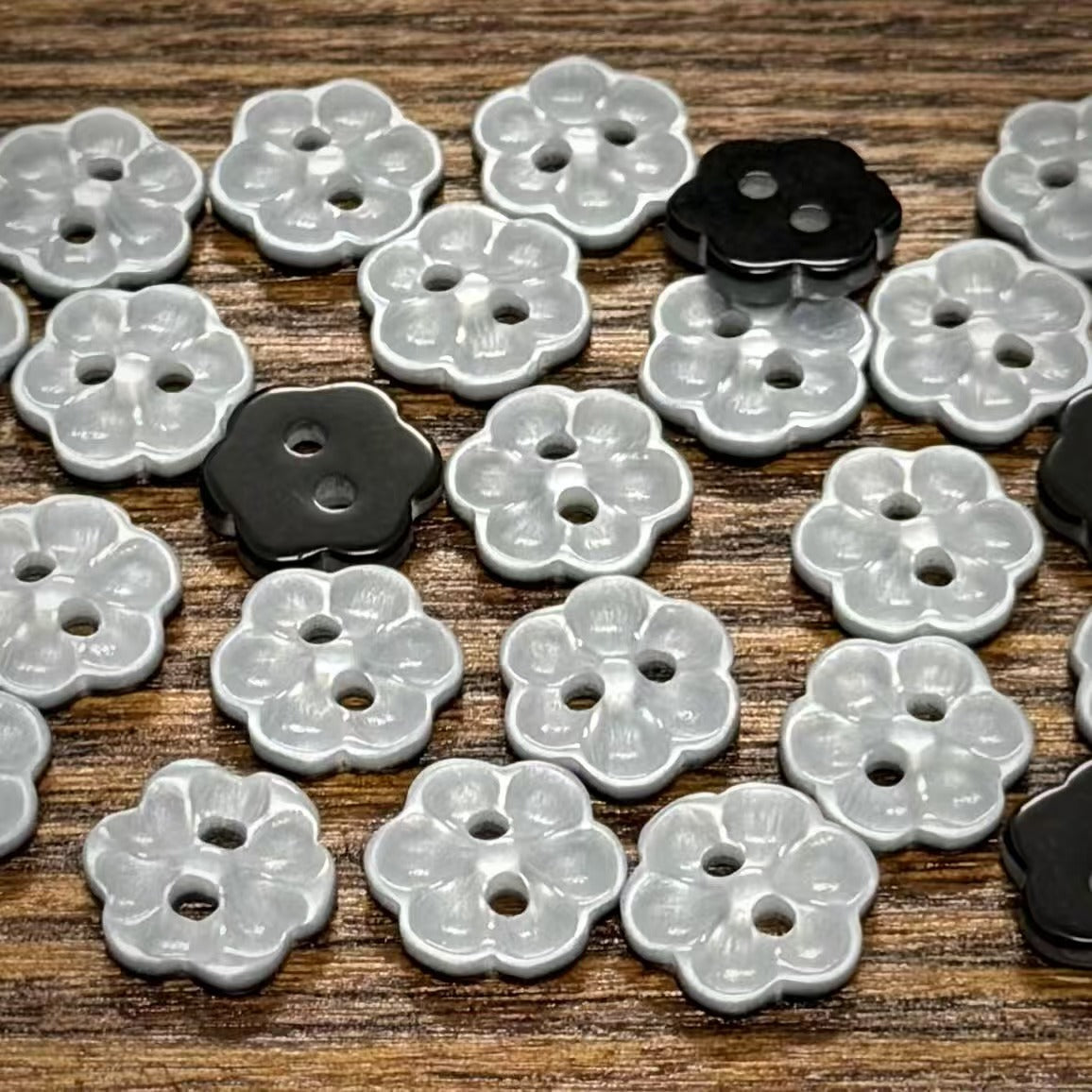 Bunli - DIY 10 Pack Stone-Gray Flower-Shaped Button