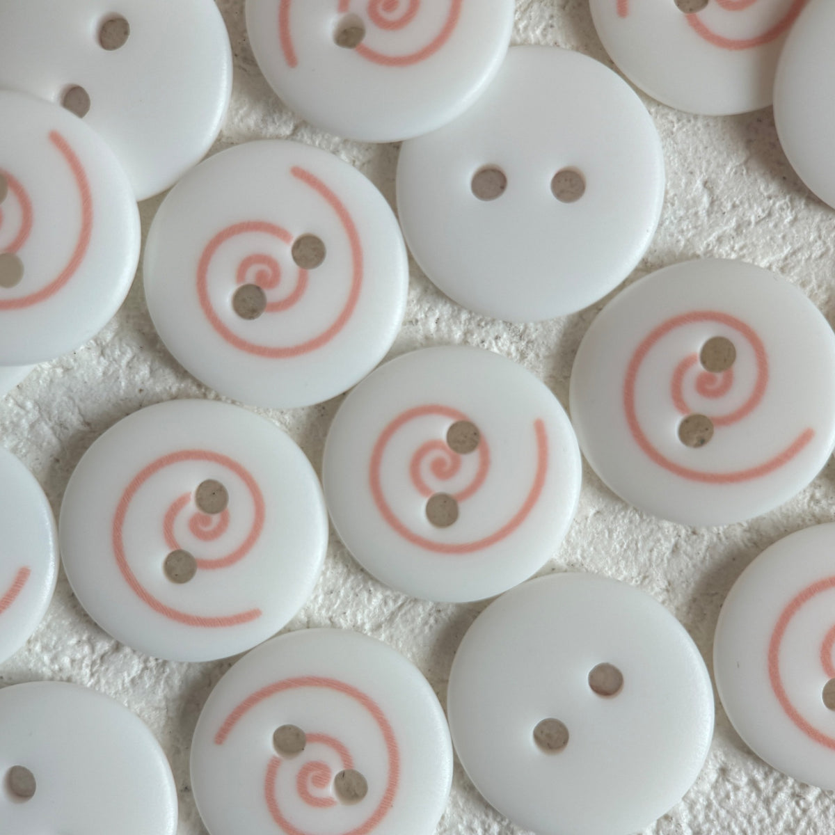 Bunli - DIY 10 Pack White Pink-Spiral Round Button