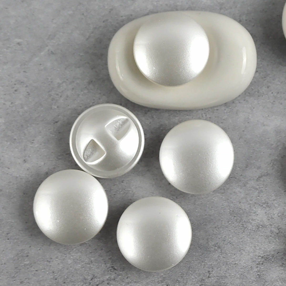 Bunli - DIY 10 Pack Glossy Round Shank Button