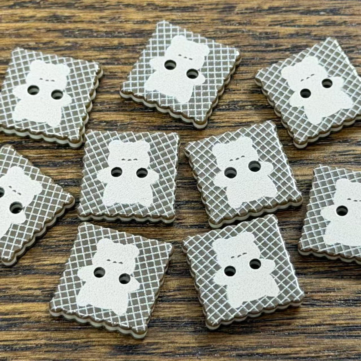 Bunli - DIY 10 Pack Bear Waffle Two-Hole Button