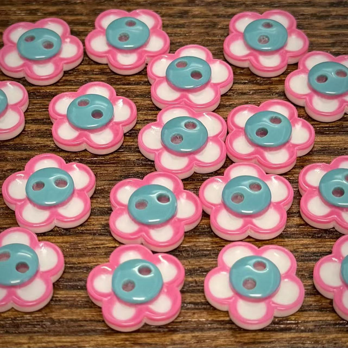 Bunli - DIY 10 Pack Layered Plum Flower Two-Hole Button