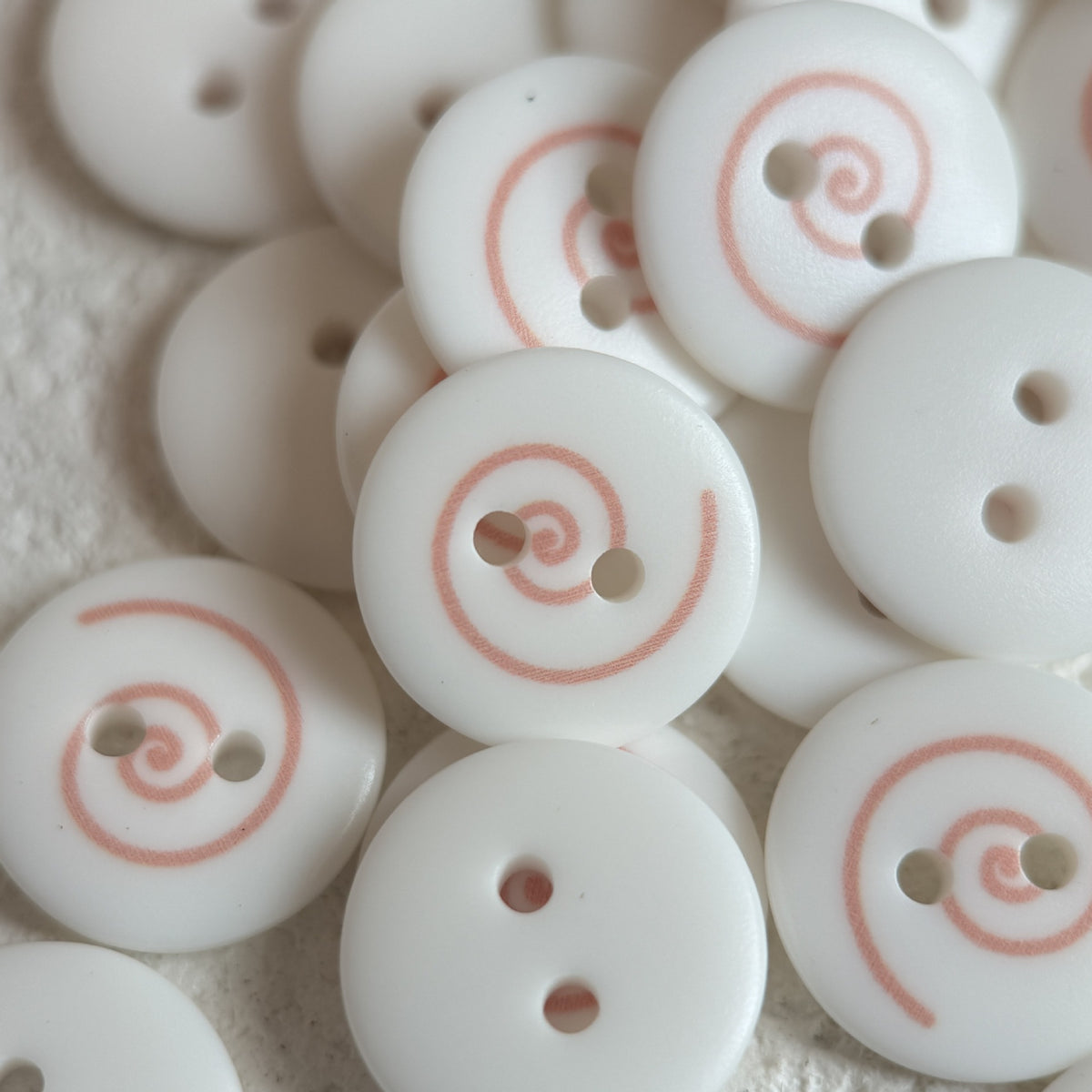 Bunli - DIY 10 Pack White Pink-Spiral Round Button