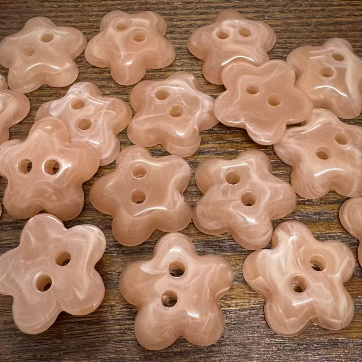 Bunli - DIY 10 Pack Dusty-Pink Glossy Flower Button