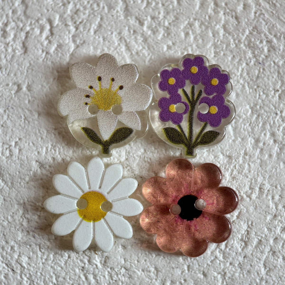 Bunli - DIY 10 Pack Transparent Flower-Shaped Button