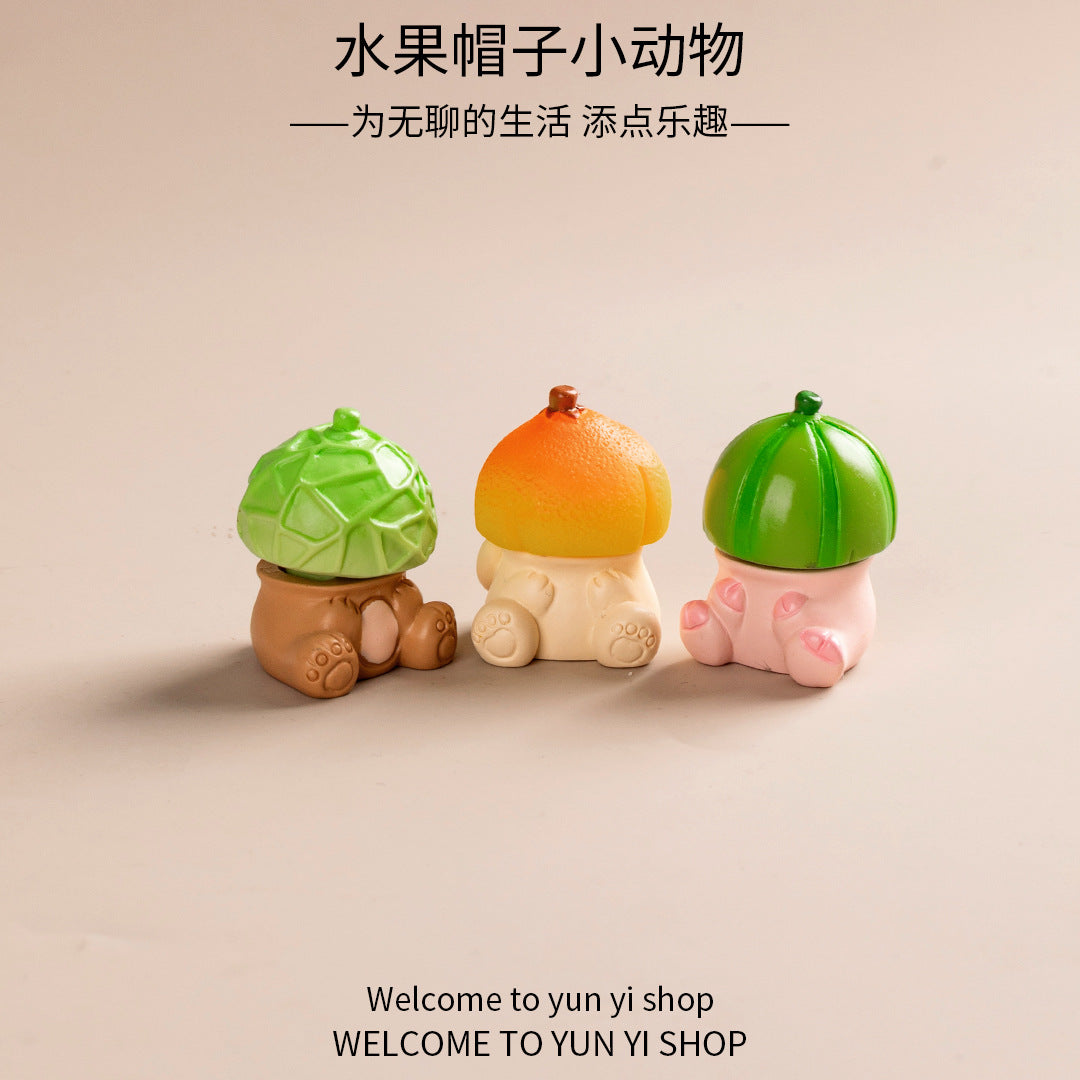 创意可爱水果帽子动物微景观盲盒装饰品配件办公室桌面迷你小摆件