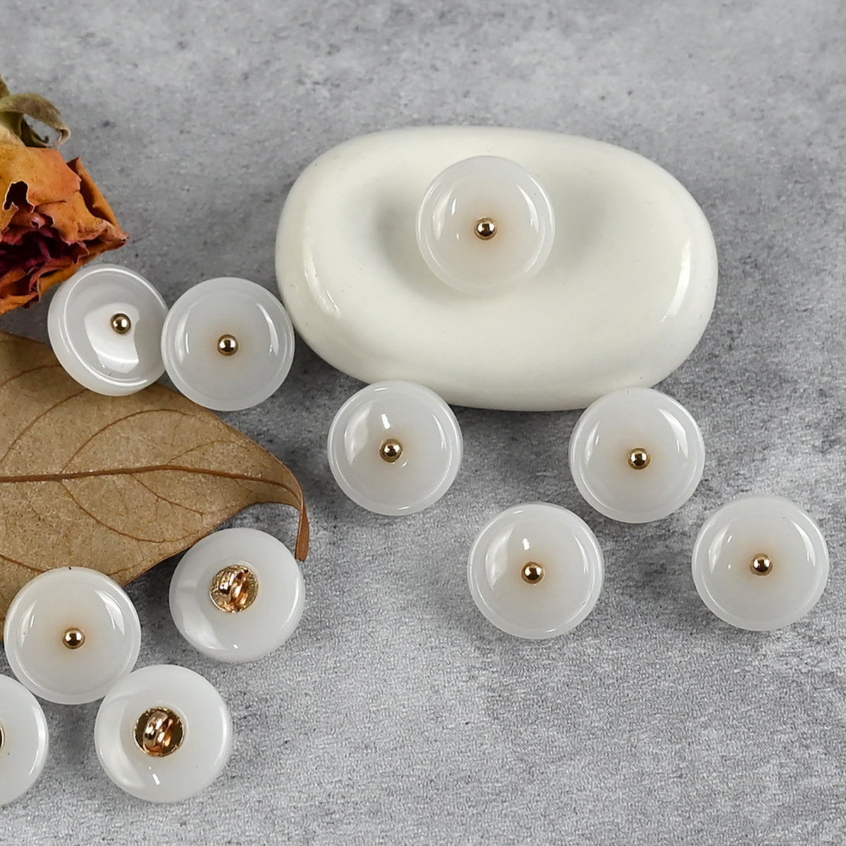 Bunli - DIY 10 Pack Jade Tone Round Shank Button