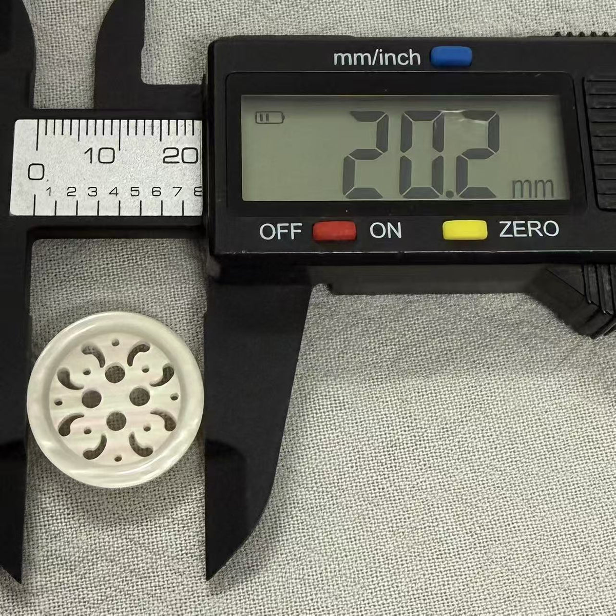 20MM彩珠细边花纹纽扣针织雪纺衬衣开衫连衣裙仿贝中式图案大扣子