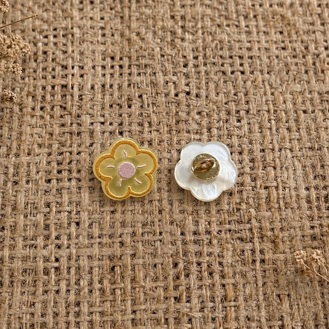 新款彩色小清新花朵扣子diy配件针织衫开衫连衣裙有脚树脂纽扣