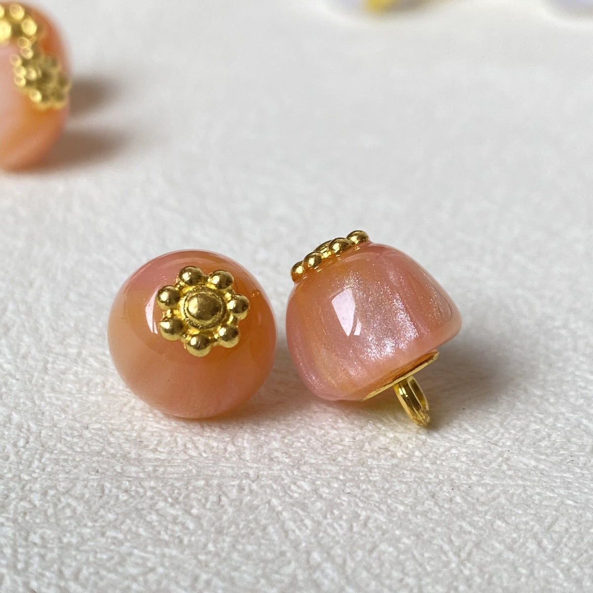 Bunli - DIY 10 Pack Apple-Shaped Floral Shank Button