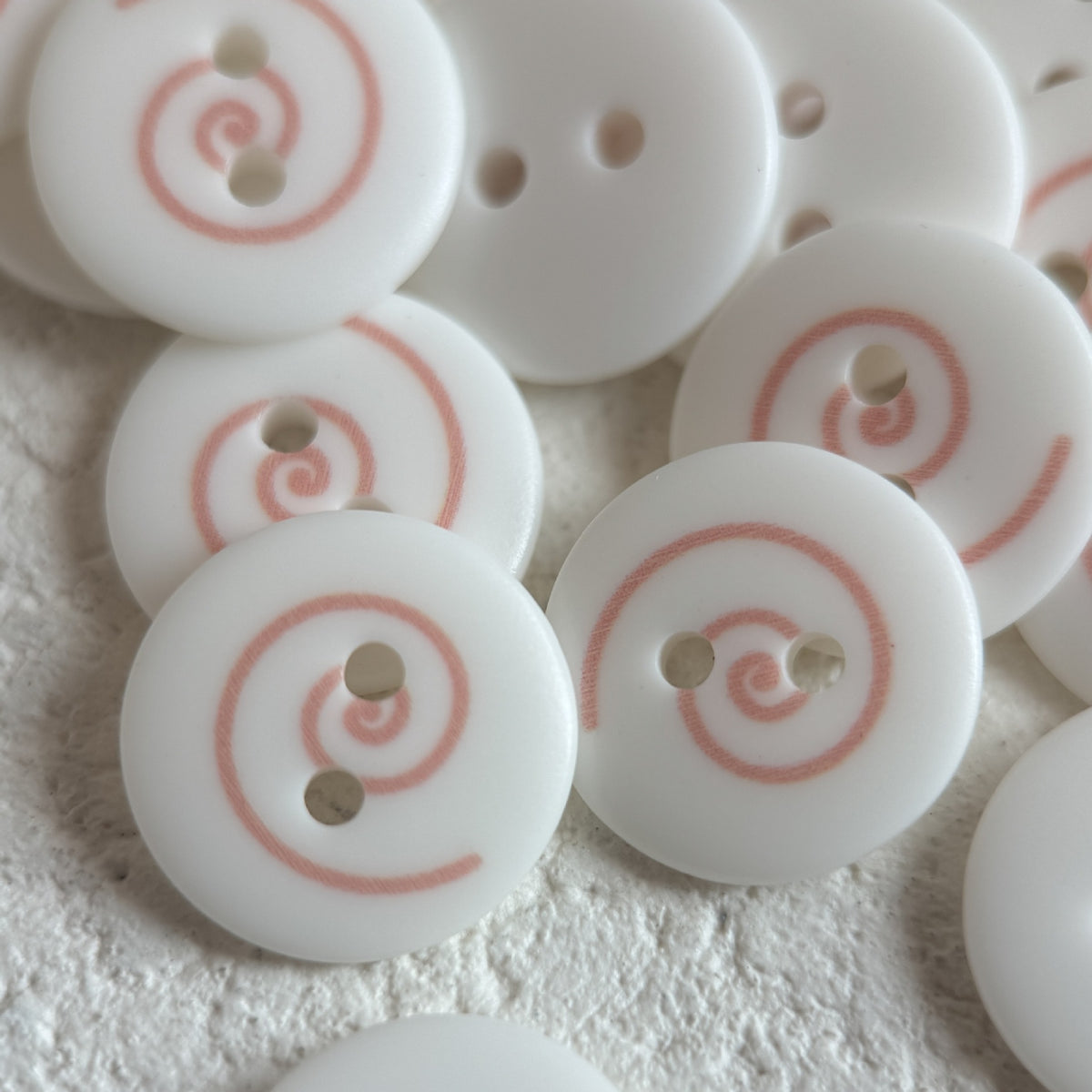 Bunli - DIY 10 Pack White Pink-Spiral Round Button