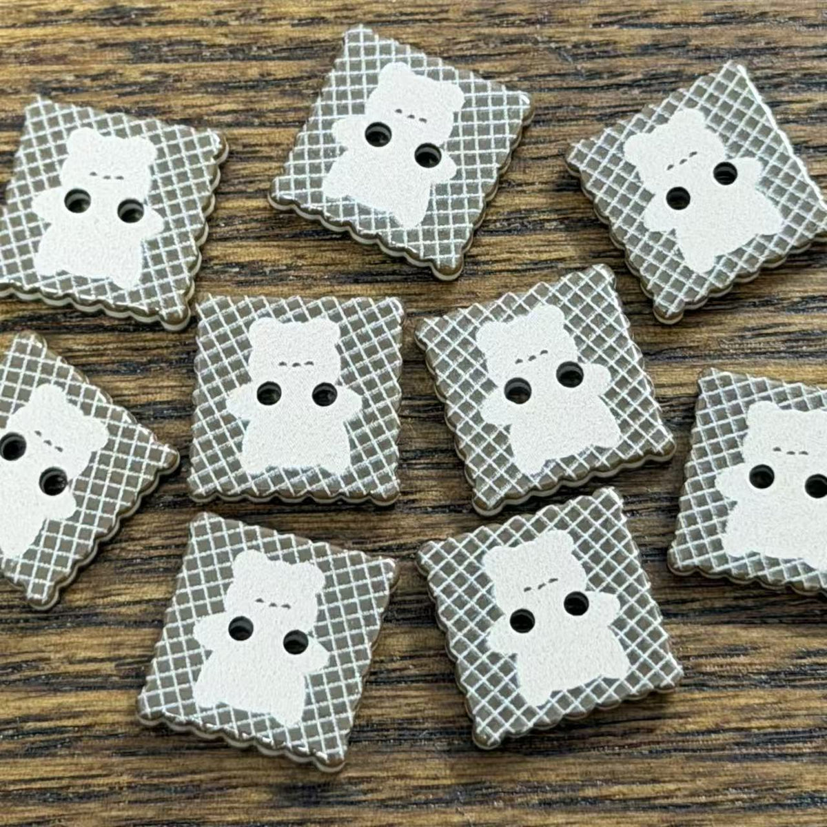 Bunli - DIY 10 Pack Bear Waffle Two-Hole Button