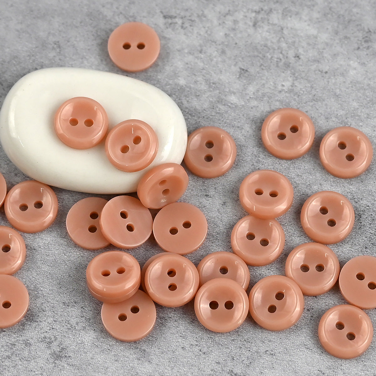 Bunli - DIY 10 Pack Glossy Round Two Hole Button