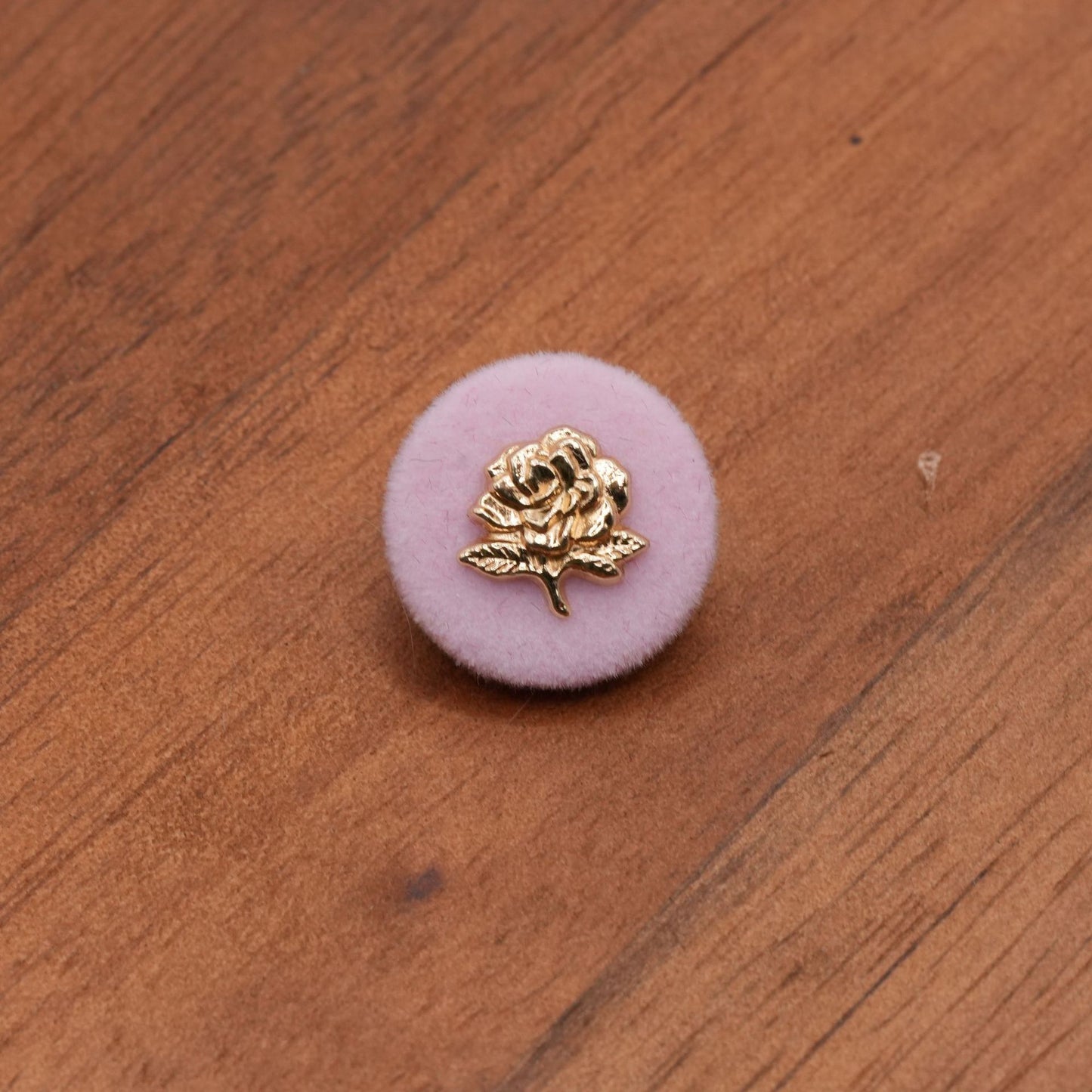 高档时尚圆形植绒花朵金属双拼纽扣外套大衣配饰服装辅料装饰扣子