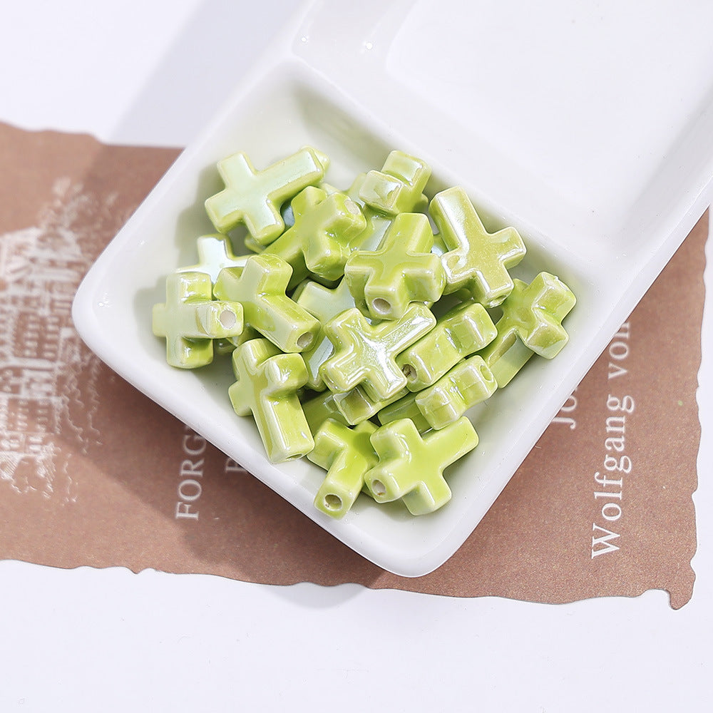 马克龙彩色电镀十字架陶瓷直孔串珠 手工diy手链项链饰品配件材料