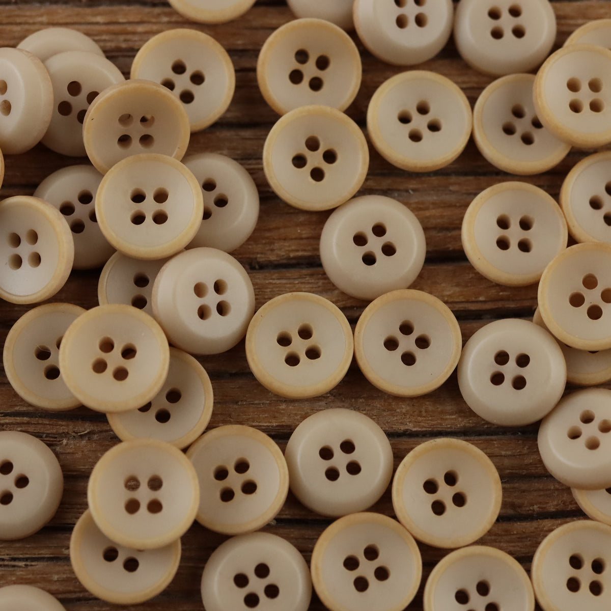 Bunli - DIY 10 Pack Matte Round Four Hole Button