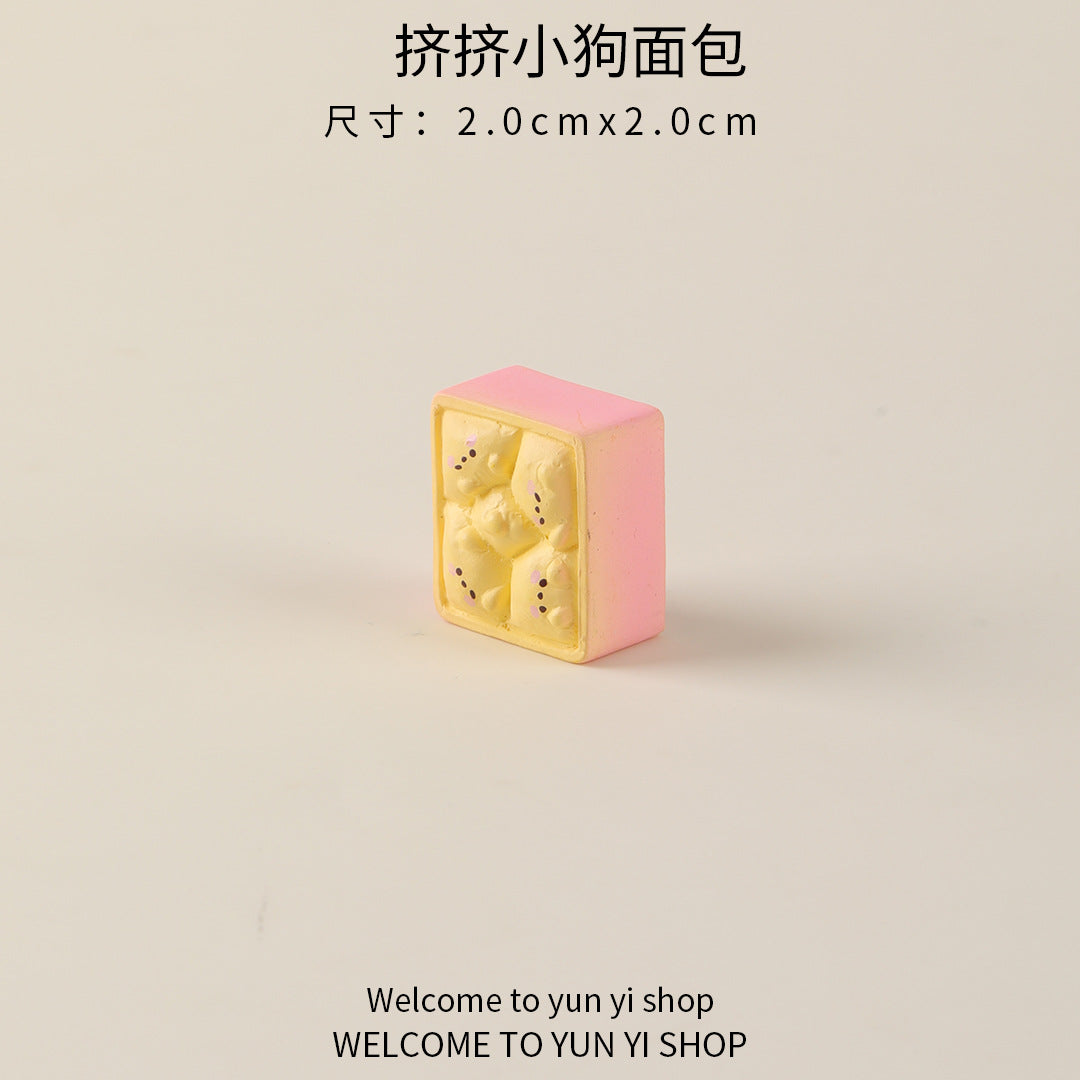 微景观创意摆件可爱卡通面包小狗 树脂装饰品配件 车载桌面小摆件