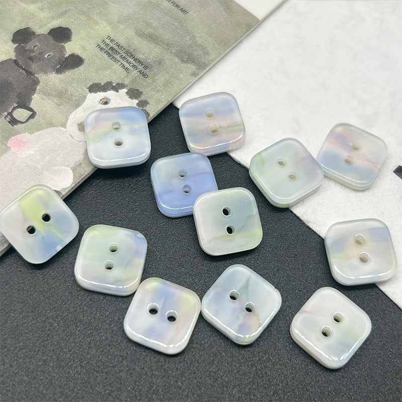 炫彩小鱼蝴蝶元宝云朵星星三角不规则两眼渐变色纽扣童装女装DIY