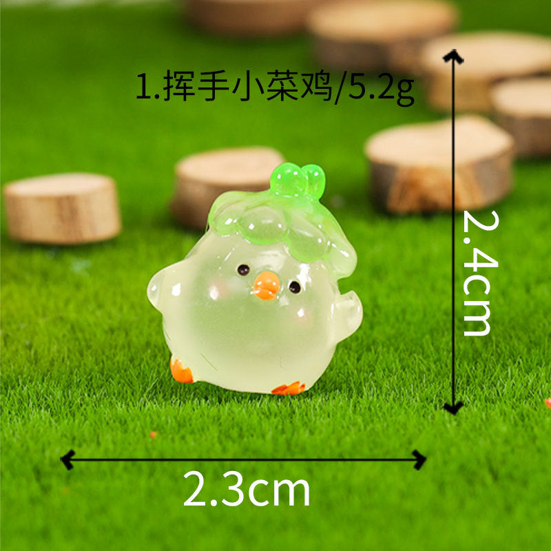 新款创意可爱夜光小菜鸡微景观摆件 diy装饰配件礼物车载摆件批发