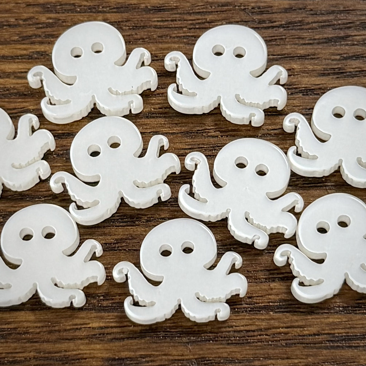 Bunli - DIY 10 Pack White Octopus Shape Button