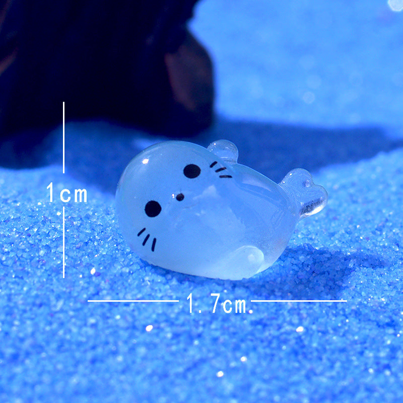 Objella - Glow Seal Pose Miniature Ornament