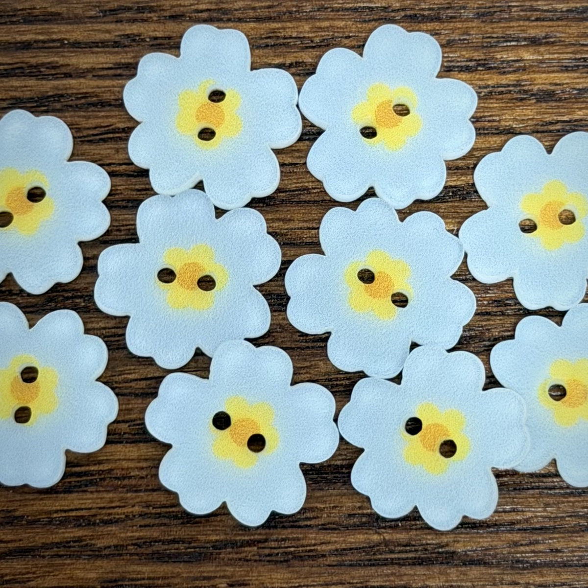 Bunli - DIY 10 Pack Daisy Two-Hole Button