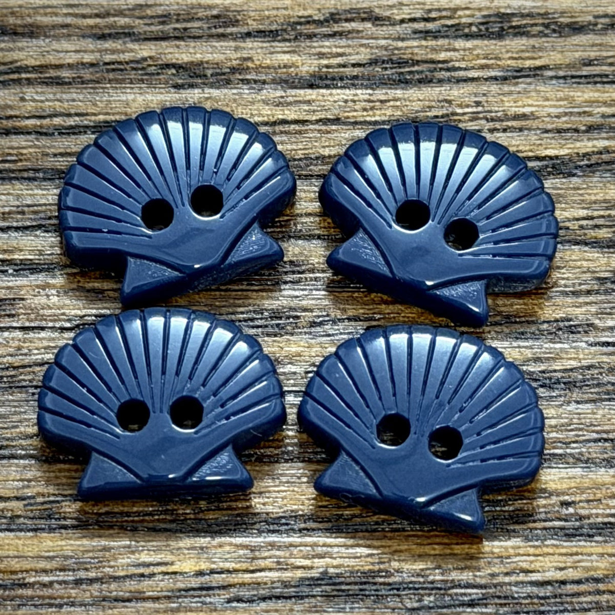 Bunli - DIY 10 Pack Shell Shape Two Hole Button